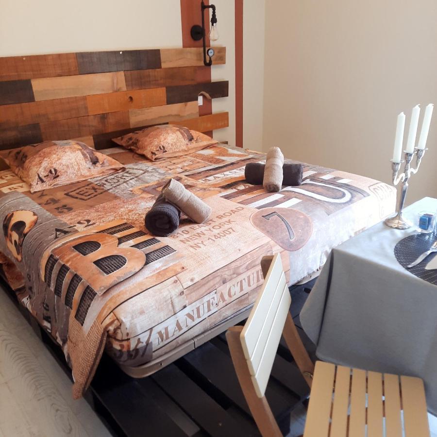 Bien Etre Simple Hotel Villajou Eksteriør billede